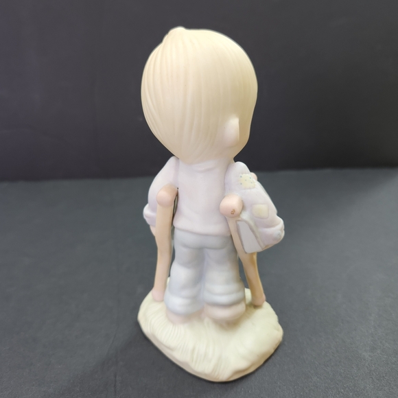 1979 Precious Moments 'He Watches Ove Usa All' Figurine E-3105 - Picture 3 of 7